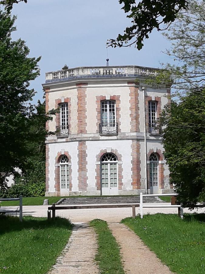 La Grange Des Lisieres Bed & Breakfast Rouvres  Exterior foto